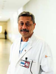 ڈاکٹر Dermatologist Amit